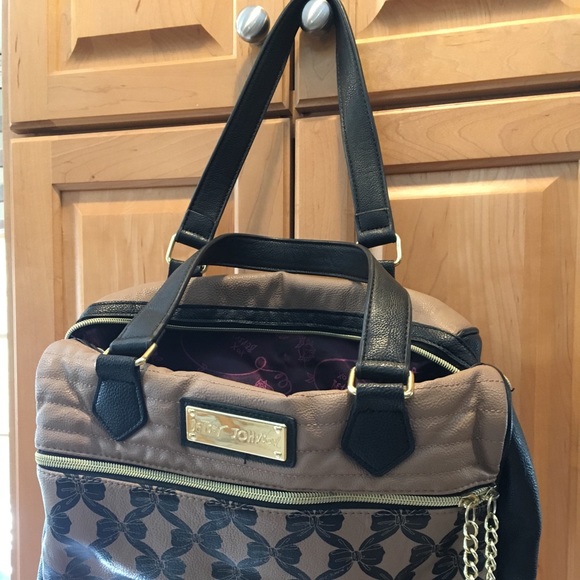 Purse - Picture 2 of 6